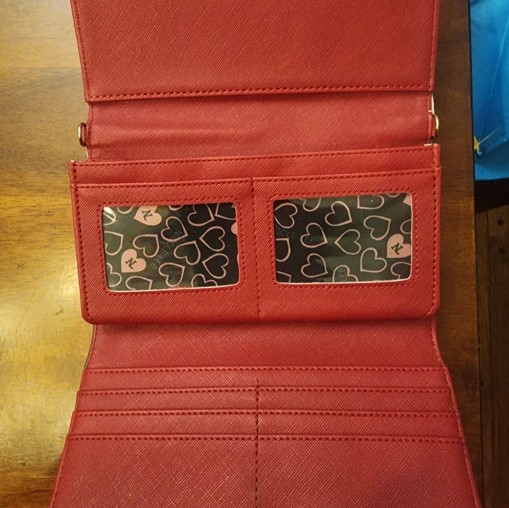 Nicole Lee Faux Leather Trifold Wallet "PARIS" New no Tags - Picture 9 of 14